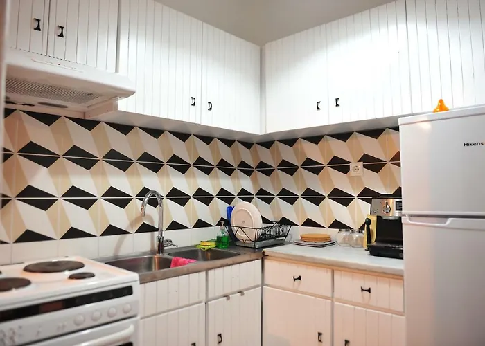 99 Apartment *